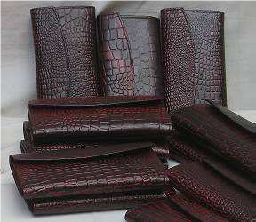 Chequera doble Natalie (Diseño de res caimán)